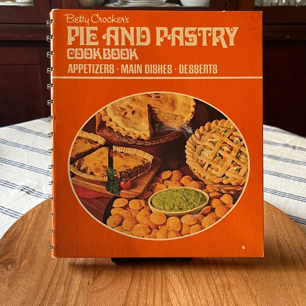 1972 Betty Crocker’s Pie and Pastry Cookbook Spiral-Bound